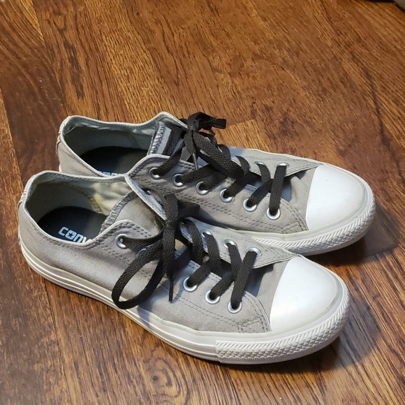 light gray converse